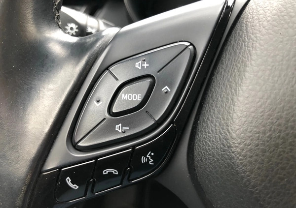 Toyota C-HR cena 75900 przebieg: 164000, rok produkcji 2018 z Mrągowo małe 704